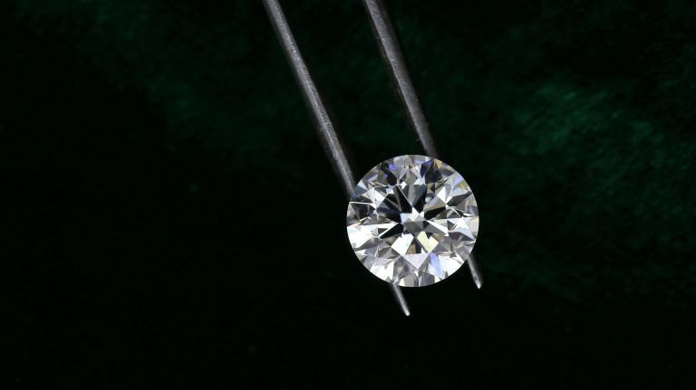 2025 Jewelry Trends: What’s In and What’s Out