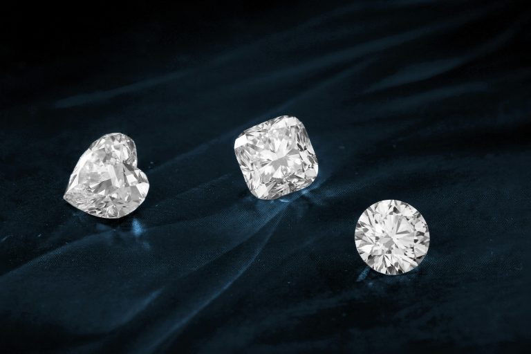 The Art of Jewelry Making: A Glimpse into KGK’s Craftsmanship